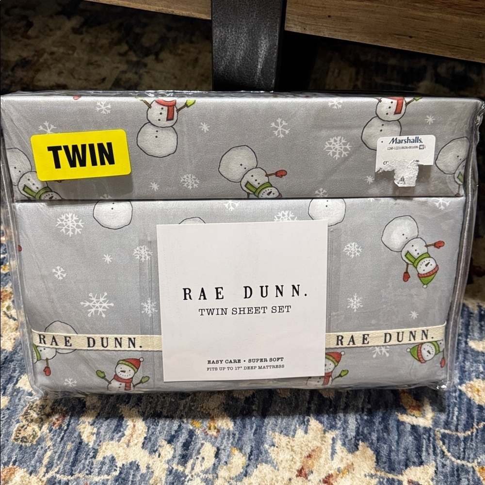 NWT Rae Dunn Snowman Snowflakes Twin Size Sheet Set in Gray 2025 Collection